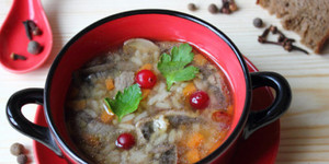 Суп с шампиньонами и рисом