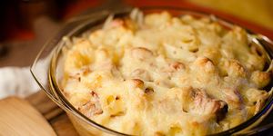 Запеканка из макарон с сосисками