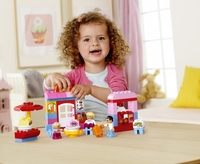 Выбираем подарок для девочки на праздник Весны