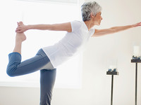 Йога после 50 лет: простые упражнения  - «Видео»