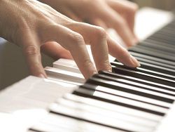 Классическая музыка развивает и защищает мозг