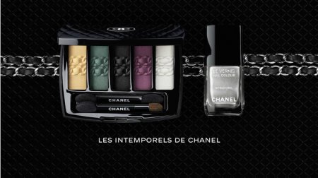 Бренд Chanel представил лимитированную коллекцию макияжа |