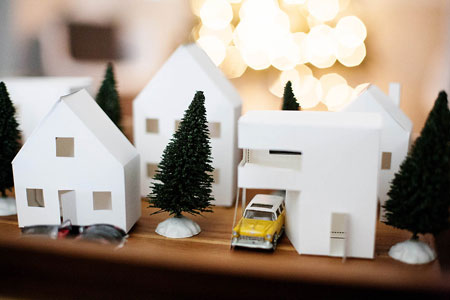 Детские поделки - домики. 4 шаблона из бумаги, которые можно распечатать - и построить дом.