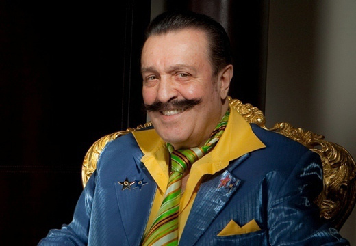 14 певцов, которым подошли бы усы Вилли Токарева