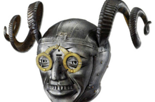 12 невероятных доспехов и шлемов за последние 4 миллиарда лет