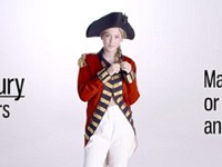 Модель примерила мужское белье в новом ролике об эволюции стиля видео - Леди Mail.Ru - «Высокая мода»