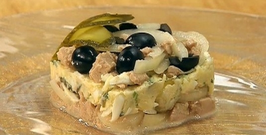 Салат из печени трески с оливками - «Закуски»