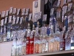 Хлопонин призвал вернуть госмонополию на спирт в 2016 году