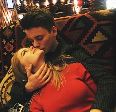 Сын Валерии закрутил роман с 20-летней моделью фото - Леди Mail.Ru - «Светская жизнь»