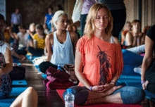 Psychologies приглашает на благотворительный йога-челлендж - «Здоровье»