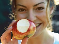 Миф 1. «Хочешь есть — съешь яблоко», или Яблочная диета так полезна - «Красота»