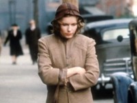 Относятся к себе, как к недостойной счастья, успеха и любви - «Любовь»