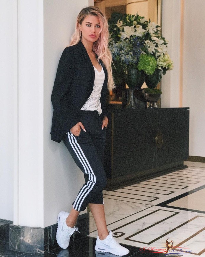 «Гоп-стоп с ноткой итальянского шика»: спортивные штаны Виктории Бони вызвали волну обсуждений - «Отдых»