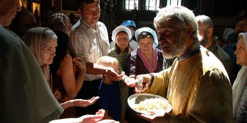 Для чего нам “святыньки” на стеллажах - «Стиль жизни»