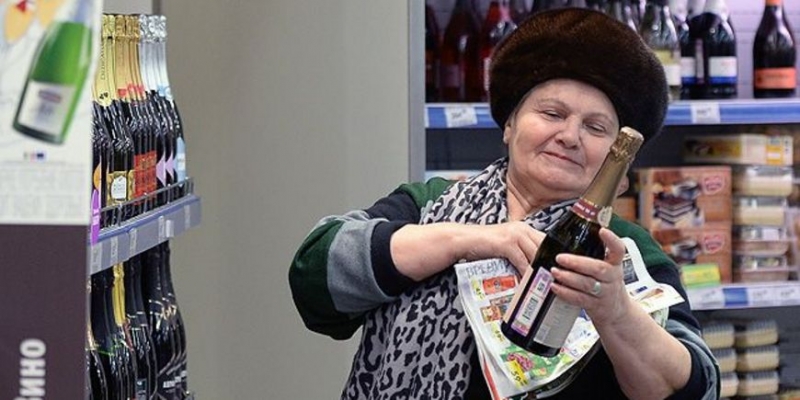 Какие продукты сильнее всего дорожают к Новому году - «Бизнес»