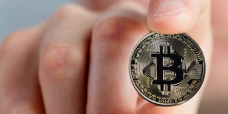 Эксперт: Bitcoin "лопнет" без денежных вливаний - «Бизнес»