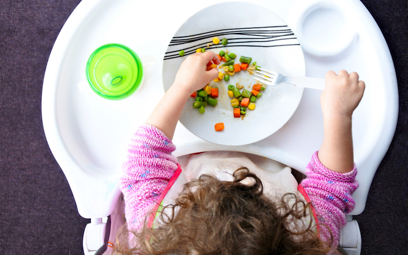 Как накормить ребенка без слез: 5 советов - «Я и Дети»