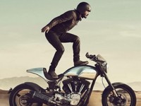 Киану Ривз показал трюки на мотоцикле - «Я как Звезда»