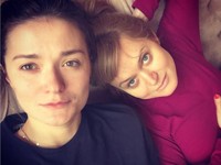 Сестры Михалковы поделились совместным селфи без макияжа - «Я как Звезда»