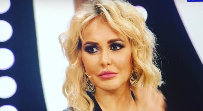 «В этом деле главное — масштаб»: Маша Малиновская рассказала, как поздравлять женщин - «Психология»