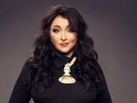 Лолита исполнила «безумный» танец прямо в аэропорту - «Я как Звезда»