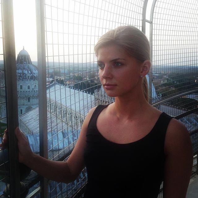 Анастасия Задорожная попыталась привлечь внимание к серьезной теме пикантным снимком - «Я и Здоровье»