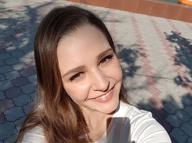 Глафира Тарханова гуляет по Лондону и не желает обсуждать политику - «Домашние Питомцы»