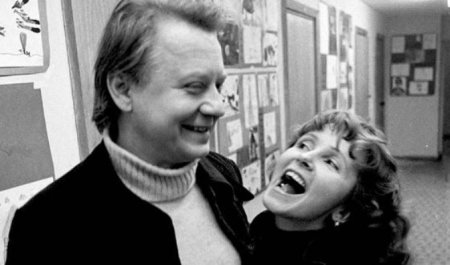 «Никто не может ее осуждать»: Людмилу Крылову не увидели на панихиде Олега Табакова - «Психология»