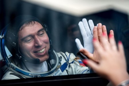 Космонавт Сергей Волков: 'С орбиты я звонил домой каждый день' - «Звёзды»