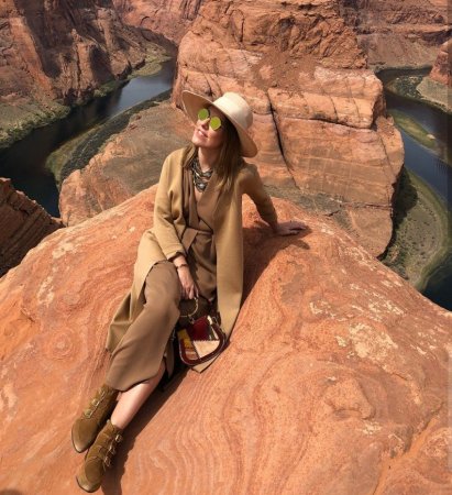 "Марсианская красота!": Ксения Собчак прогулялась по парку Аризоны - «Я и Отдых»