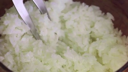 In Japan they eat rice but they are very thin. This is the secret!!  - «Видео советы»