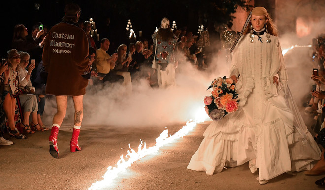 Мрачные тени: показ Gucci Cruise