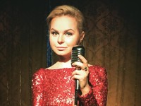 Экс-вокалистку «Ленинграда» Алису Вокс приняли на работу в цирк - «Про жизнь»