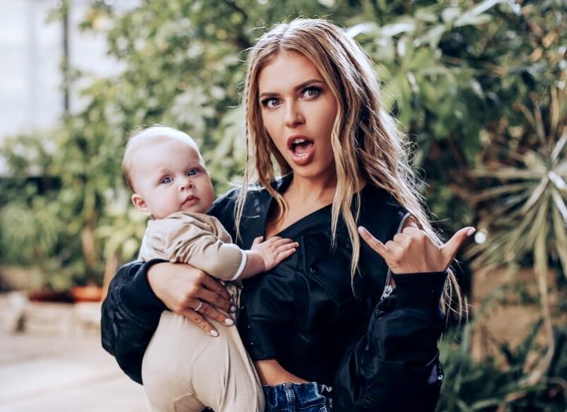 «Мне казалось, что я — чайлдфри»: Рита Дакота рассказала о личных проблемах - «Психология»