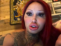 Канадка потратила тысячи долларов на губы Анджелины Джоли и гигантскую грудь - «Про жизнь»