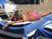 Ирина Салтыкова показала стройную фигуру в блестящем бикини - «Я как Звезда»