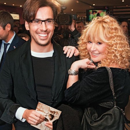 «Всем надо так выглядеть»: жена Максима Галкина восхищает молодостью и задором - «Я и Отдых»