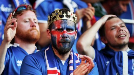 Исландские футбольные фанаты спели «Калинку» в благодарность за гостеприимство россиян - «Я и Отдых»
