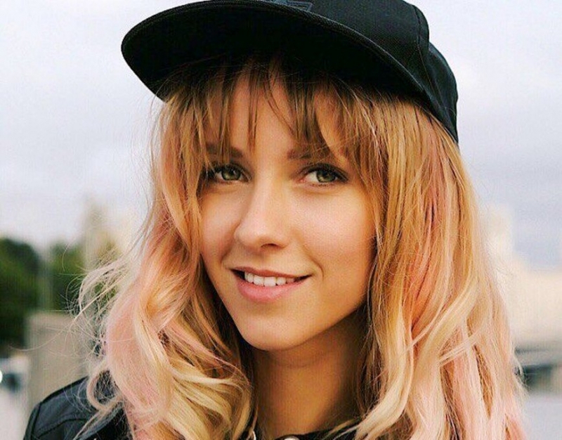 «Экс-ранетка» Елена Третьякова исправила носовую перегородку - «Я и Здоровье»