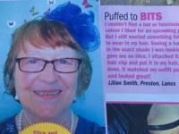 Британка пришла на вечеринку с мочалкой вместо шляпки - «Про жизнь»