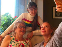 Неузнаваемая Дина Немцова с мамой отпраздновала день рождения бабушки - «Я как Звезда»