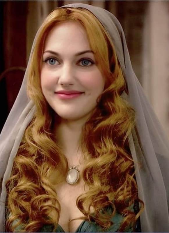 «Верните образ Хюррем!»: Мерьем Узерли стала брюнеткой - «Красота»