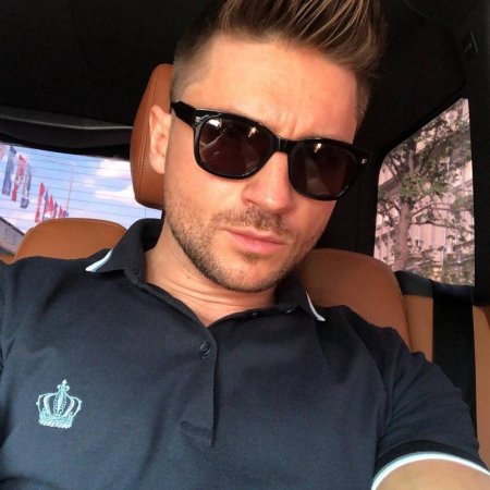 «Я целовался с женой Акинфеева»: Лазарев вспомнил о встрече с супругой знаменитого вратаря - «Психология»