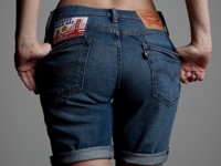 Названы две самые популярные джинсовые вещи лета - «Про жизнь»