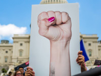 Можно ли считать женщину человеком и зачем: важный разговор о гендерных стереотипах - «Любовь»