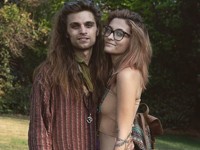 Пэрис Джексон закрутила роман с музыкантом - «Я как Звезда»