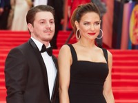 Как выглядят молодые мужья звезд старше 40 - «Я как Звезда»