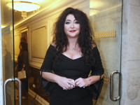 Омолаживаем 55-летнюю Лолиту Милявскую в старомодном наряде - «Я и Мода»