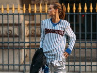 Дырявый свитер, ультрамини и еще 5 вещей, которые нужно купить ради фото - «Я и Мода»