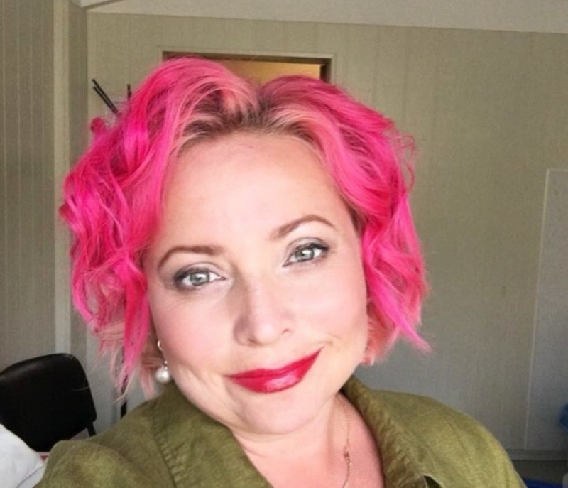 Светлана Пермякова удивила розовыми волосами - «Красота»